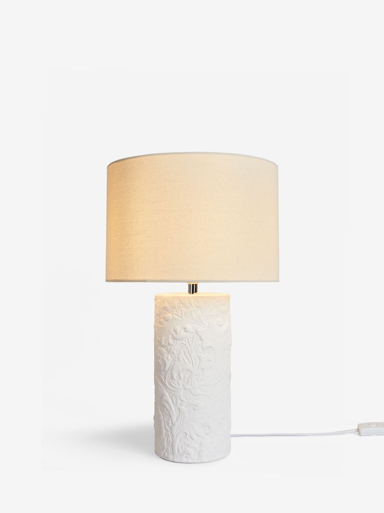 Morris & Co Cream Bachelors Button Ceramic Table Lamp - Image 4 of 4