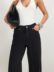 Vaqueros rectos holgados para talla Petite de River Island - Imagen 3 de 4