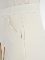 Calvin Klein Golf Cream Hackensack Pleated Skorts - Image 7 of 9