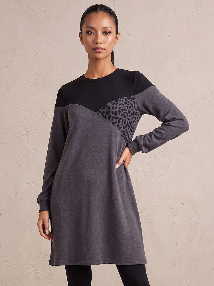 Roman Grey Petite Stretch Animal Colour Block Dress - Image 1 of 4 Roman Grey Petite Stretch Animal Colour Block Dress - Image 1 of 4