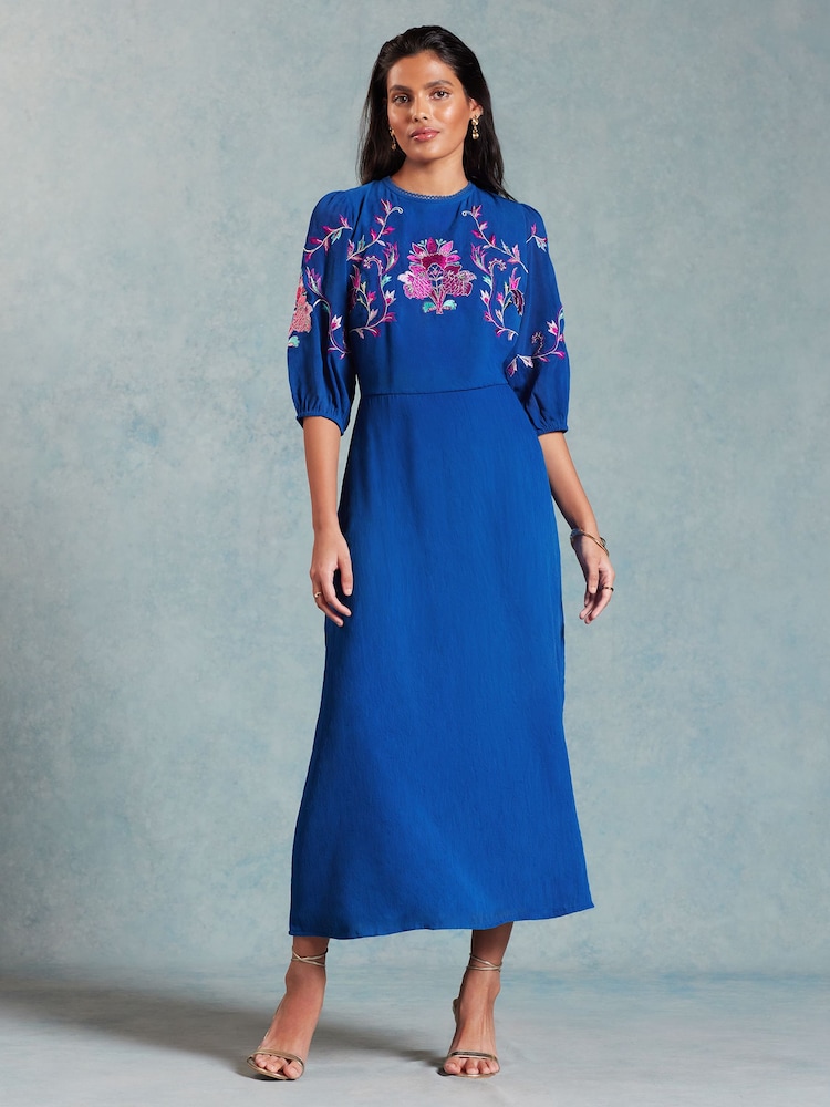 V&A | Love & Roses Blue Embroidered Puff Sleeve Midi Dress - Image 4 of 4 V&A | Love & Roses Blue Embroidered Puff Sleeve Midi Dress - Image 4 of 4