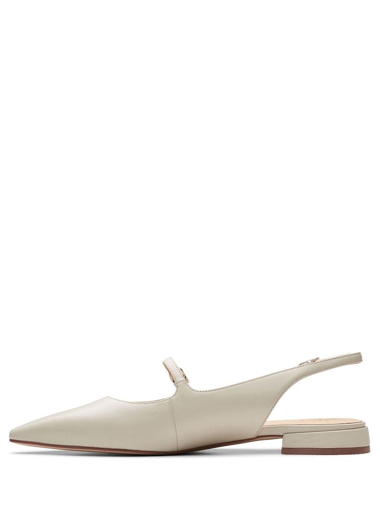 Clarks Cream Leather Sensa 15 Sligback Shoes - Image 2 of 7