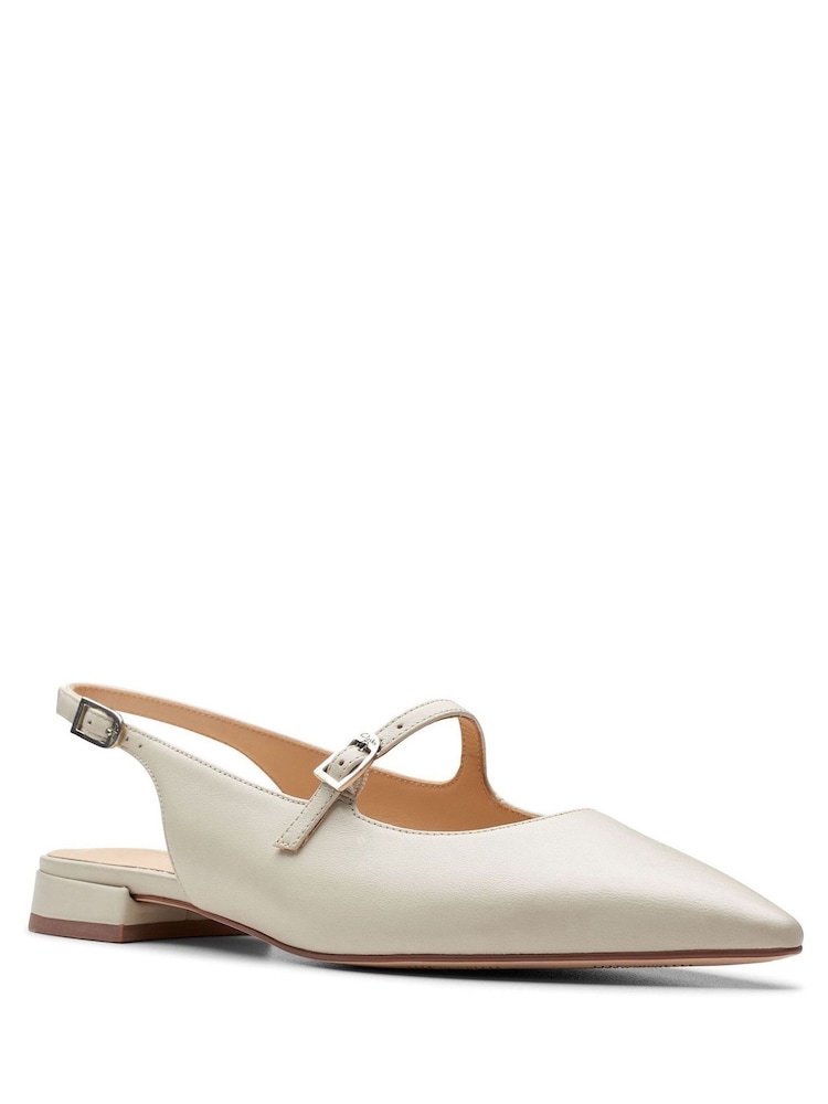 Clarks Cream Leather Sensa 15 Sligback Shoes - Image 3 of 7