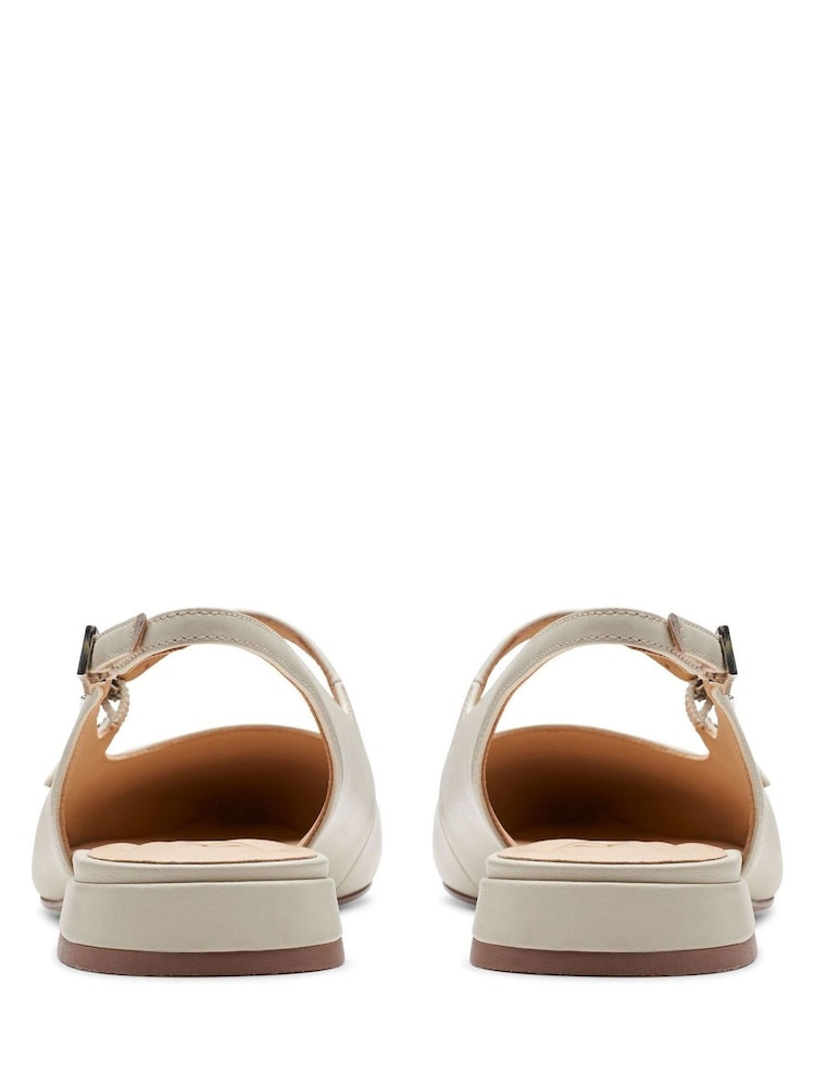 Clarks Cream Leather Sensa 15 Sligback Shoes - Image 5 of 7