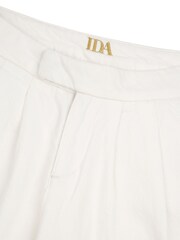 DONNA IDA Shelby The Tailored Summer White Shorts - Image 4 of 4
