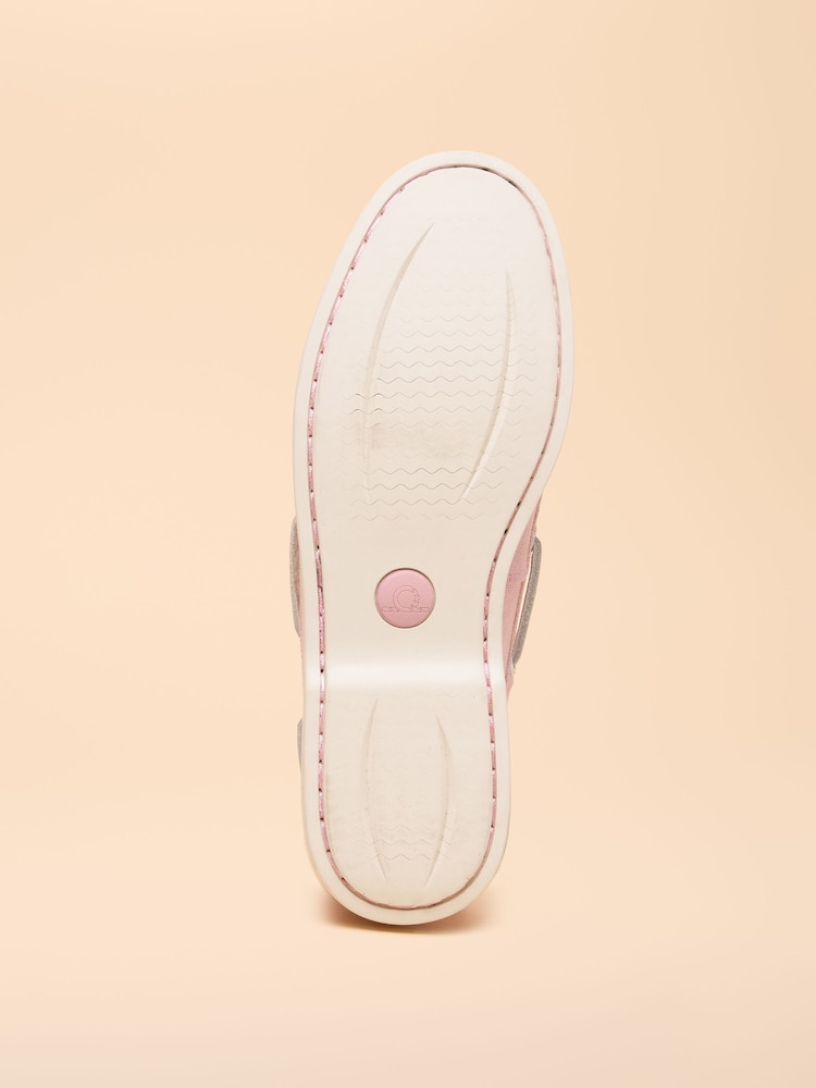 Joules Joules X Chatham Pink Jetty Deck Shoes - Image 4 of 7