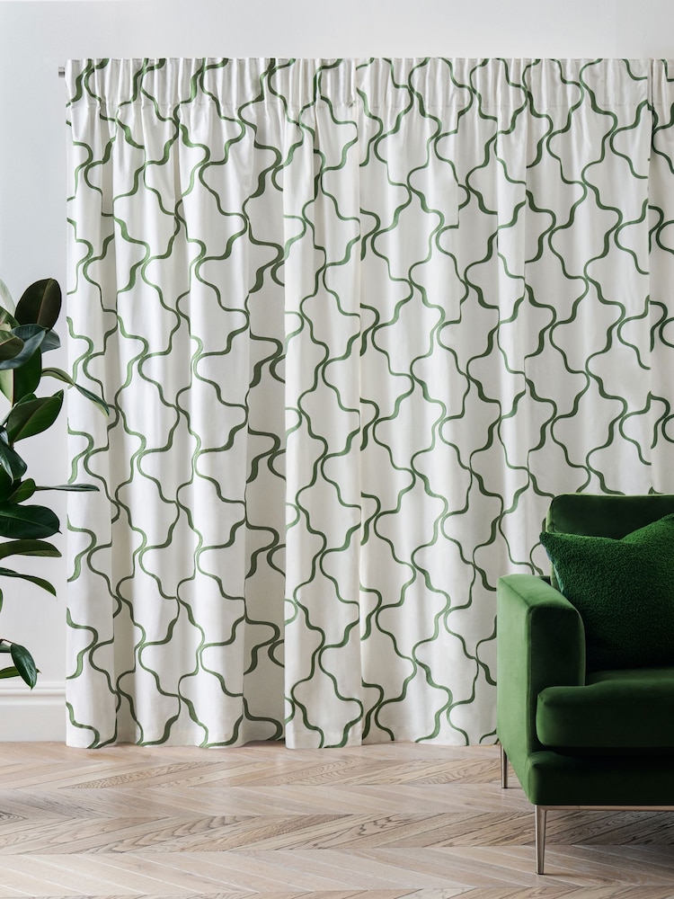 Jasper Conran London Green Pencil Pleat Blackout Wiggle Embroidered Curtain - Image 2 of 6