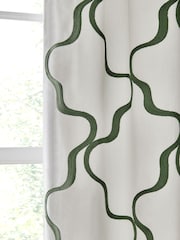 Jasper Conran London Green Pencil Pleat Blackout Wiggle Embroidered Curtain - Image 4 of 6