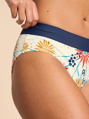 White Stuff White Valley Tummy Control Bikini Bottoms - Image 4 of 7
