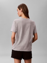 Grå - Calvin Klein Breathable Quick-Dry Travel T-Shirt - Bilde 2 av 6