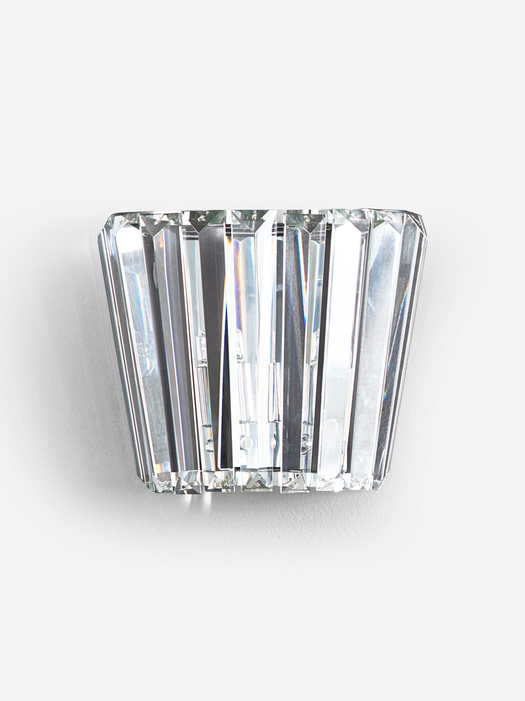 Next leila wall light top