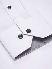 Biały - Slim Fit Single Cuff - Zestaw z koszulą z łamanym kołnierzem i czarną muszką - Image 5 of 5
