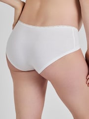 JoJo Maman Bébé White 3-Pack Lace Trim Maternity Shorts - Image 2 of 3