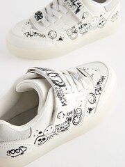 White Graffiti Light Up Elastic Lace Trainers - Image 9 of 9