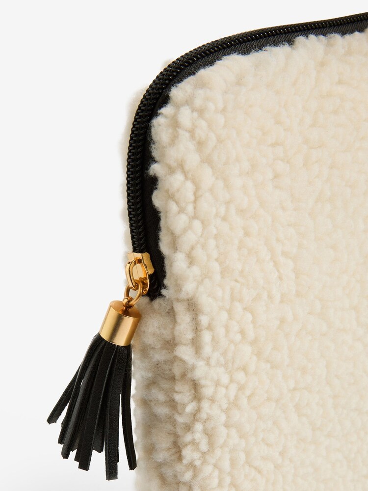 Cream Borg Laptop Case - Image 4 of 4