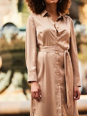 Sosandar Satin-Hemdkleid mit Gürtel - Bild 5 von 5