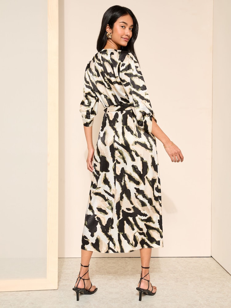 Friends Like These Green Buckle Belted V Neck Midi Shirt Dress - Image 4 of 4 Friends Like These Green Buckle Belted V Neck Midi Shirt Dress - Image 4 of 4