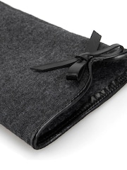 Totes Grey Thermal Gloves with Bow Detail and Smartouch - Image 5 of 5