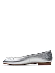 Clarks Silver Standard Fit (D) Leather Fawna Lily Shoes - Image 2 of 8