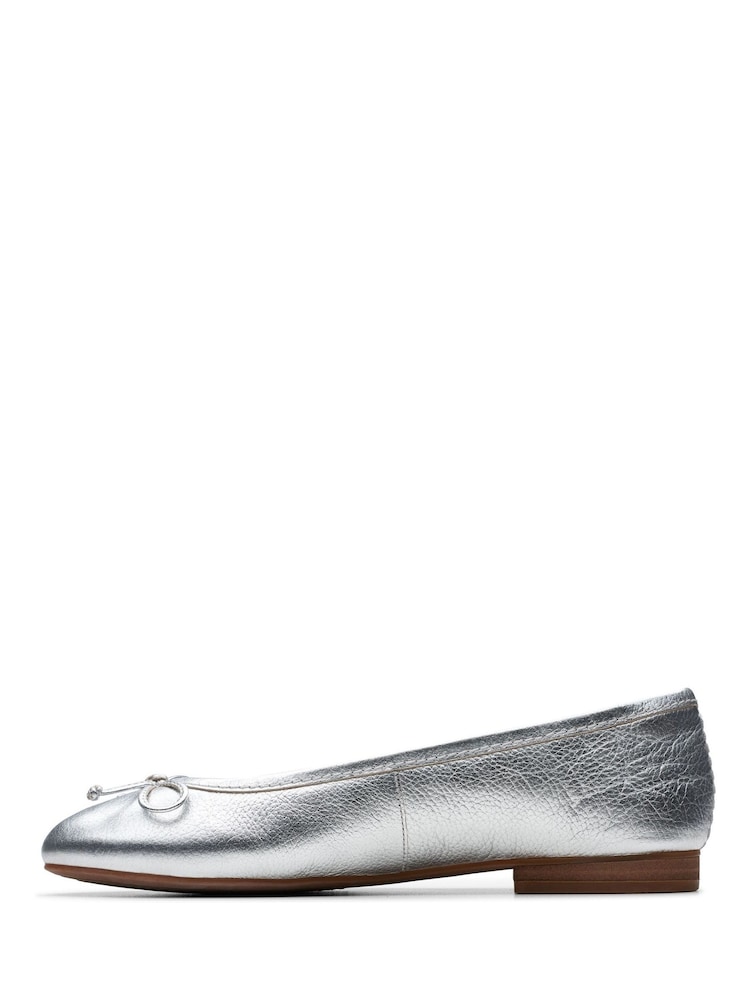 Clarks Silver Standard Fit (D) Leather Fawna Lily Shoes - Image 2 of 8