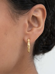 Pendientes de aro con diseño de tenis de Ottoman Hands - Imagen 1 de 6