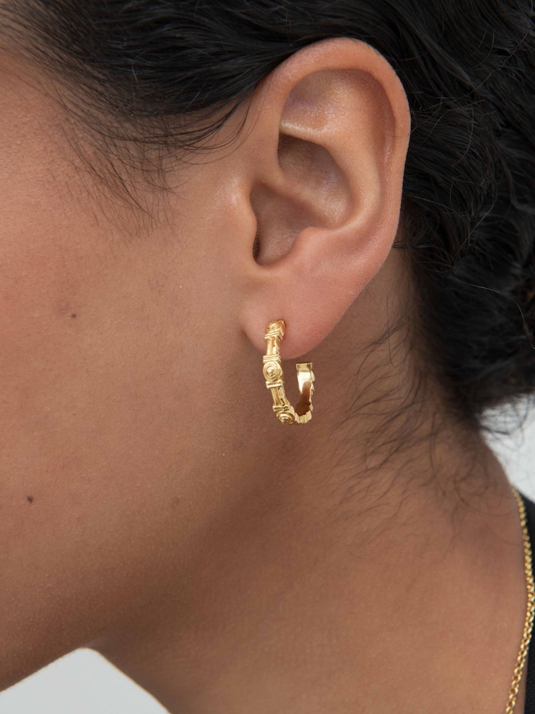 Pendientes de aro con diseño de tenis de Ottoman Hands - Imagen 2 de 6