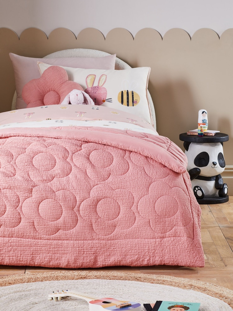 Pink Textured 100% Cotton Quilted Daisy Throw - Image 1 of 3
