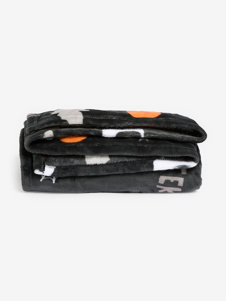 Black/Orange Halloween Bat Supersoft Fleece Throw - Image 3 of 3