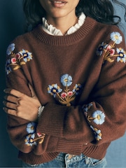 棕色 - Boden Ella 刺繡針織套頭衫 - 圖片 1，共 8