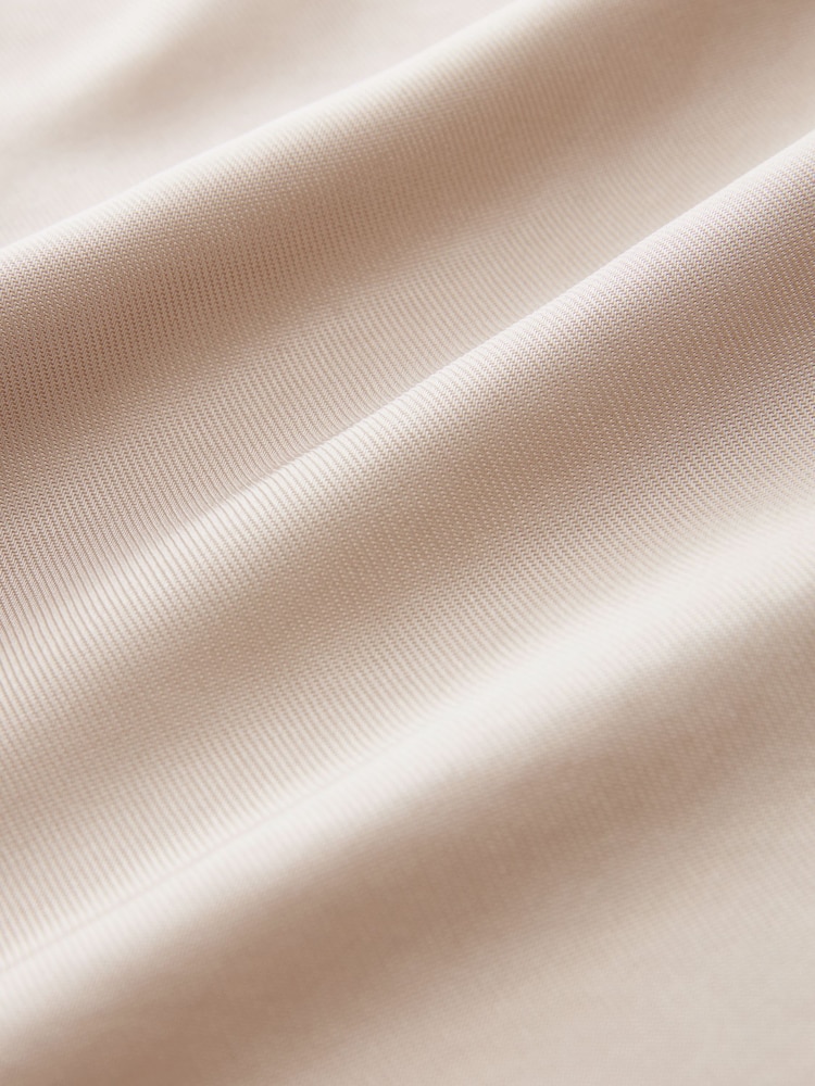 Champagner-Goldfarben - Premium Kurzärmelige Bluse mit V-Ausschnitt - Bild 7 von 7 Champagner-Goldfarben - Premium Kurzärmelige Bluse mit V-Ausschnitt - Bild 7 von 7