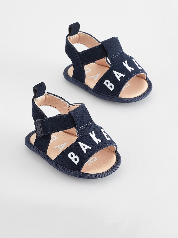 Baker By Ted Baker Padders Sandalen für Jungen in Marineblau - Bild 1 von 6 Baker By Ted Baker Padders Sandalen für Jungen in Marineblau - Bild 1 von 6