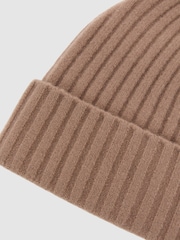 Reiss Camel Belfry Merino Wool-Blend Wide-Rib Beanie - Image 3 of 5