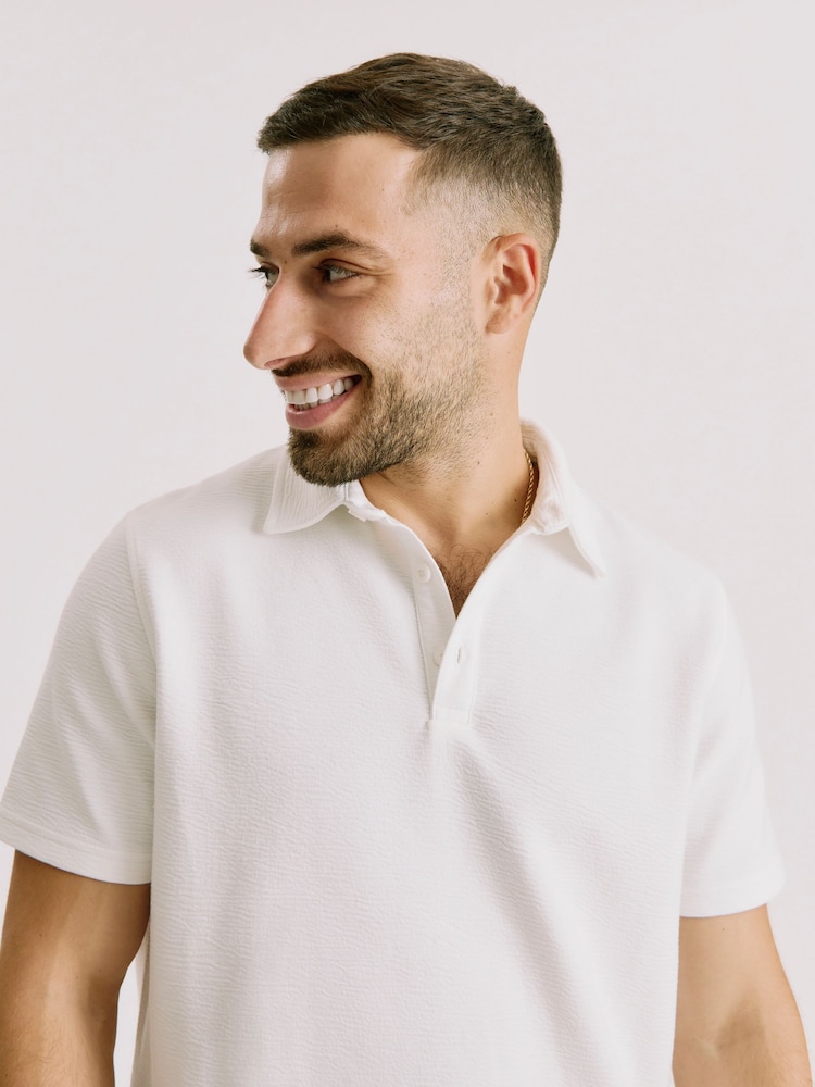 أبيض - Kem Collection Textured Polo Shirt - صورة 2 من 4