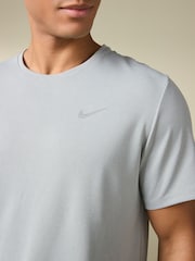 Nike Light Grey Dri-FIT Miler Running T-Shirt - Image 4 of 4