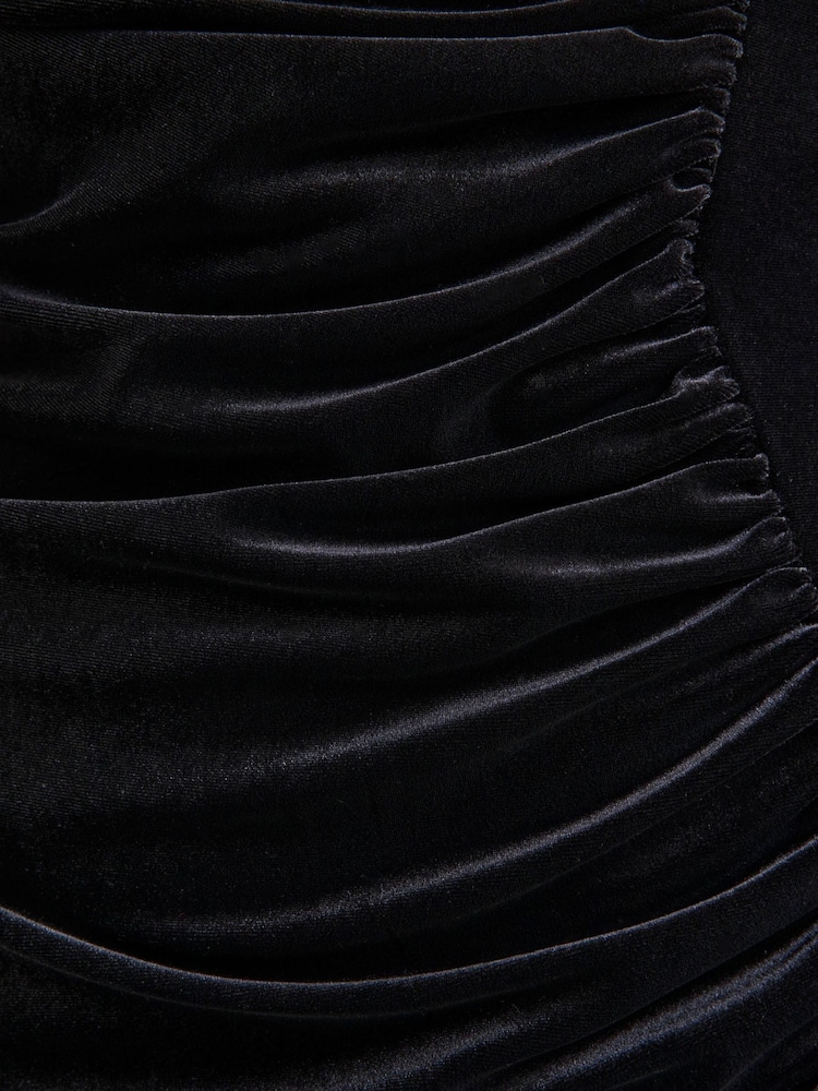 Club L London Black Jovita Velvet Cowl Neck Maxi Dress With Gathered Detailing - Image 4 of 4