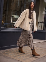 بني فاتح بني - Forever Comfort® Cowboy Ankle Boots - صورة 3 من 8