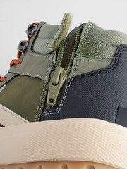 Khakigrün - Knöchelhohe Stiefel zum Schnüren - Bild 9 von 9