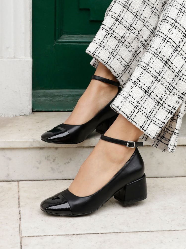 Linzi Black Emilia Closed Toe Block Heeled Shoe - Image 1 of 5