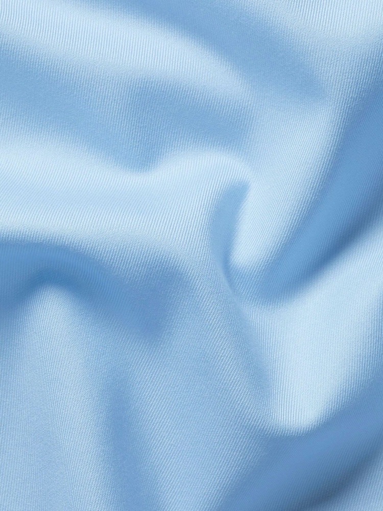Charles Tyrwhitt Sky Blue Non-iron Twill Cutaway Classic Fit Shirt - Image 2 of 2 Charles Tyrwhitt Sky Blue Non-iron Twill Cutaway Classic Fit Shirt - Image 2 of 2