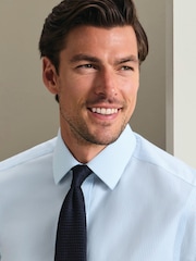 Charles Tyrwhitt Light Blue Pure Linen Classic Fit Shirt - Image 3 of 7