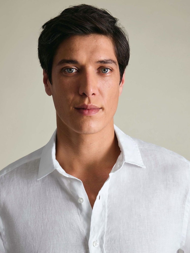 Charles Tyrwhitt White Short Sleeve Pure Linen Classic Fit Shirt - Image 3 of 3