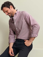 Roșu vișiniu - Cămașă stretch cu croi clasic prespălat și nasturi poplin Charles Tyrwhitt Dungă - Imaginea 2 din 6