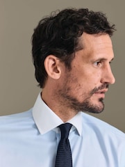 Charles Tyrwhitt Light Blue Winchester Non-Iron Twill Cutaway Classic Fit Shirt - Image 4 of 8