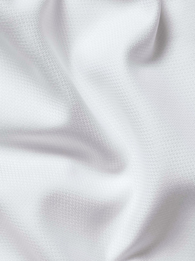 Balts - Charles Tyrwhitt negludināms, elastīgs, Trafalgar Weave auduma krekls ar izgriezumu, pieguļošs piegriezums - Attēls 8 no 8 Balts - Charles Tyrwhitt negludināms, elastīgs, Trafalgar Weave auduma krekls ar izgriezumu, pieguļošs piegriezums - Attēls 8 no 8