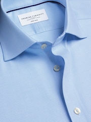 Zils - Charles Tyrwhitt negludināms, elastīgs, Trafalgar Weave auduma krekls ar izgriezumu, pieguļošs piegriezums - Attēls 8 no 8
