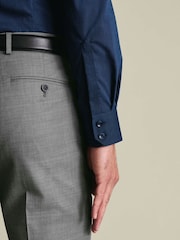 Charles Tyrwhitt Navy Blue Classic Fit Non Iron Herringbone 100% Cotton Shirt - Image 4 of 7