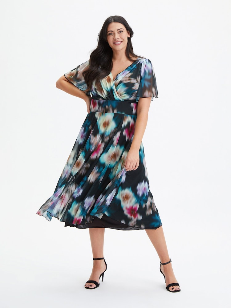 Negro floral - Vestido a media pierna de malla con mangas estilo ángel Victoria de Scarlett & Jo - Imagen 1 de 4 Negro floral - Vestido a media pierna de malla con mangas estilo ángel Victoria de Scarlett & Jo - Imagen 1 de 4