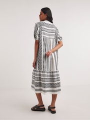 JD Williams Monochrome Smock White Dress - Image 2 of 4
