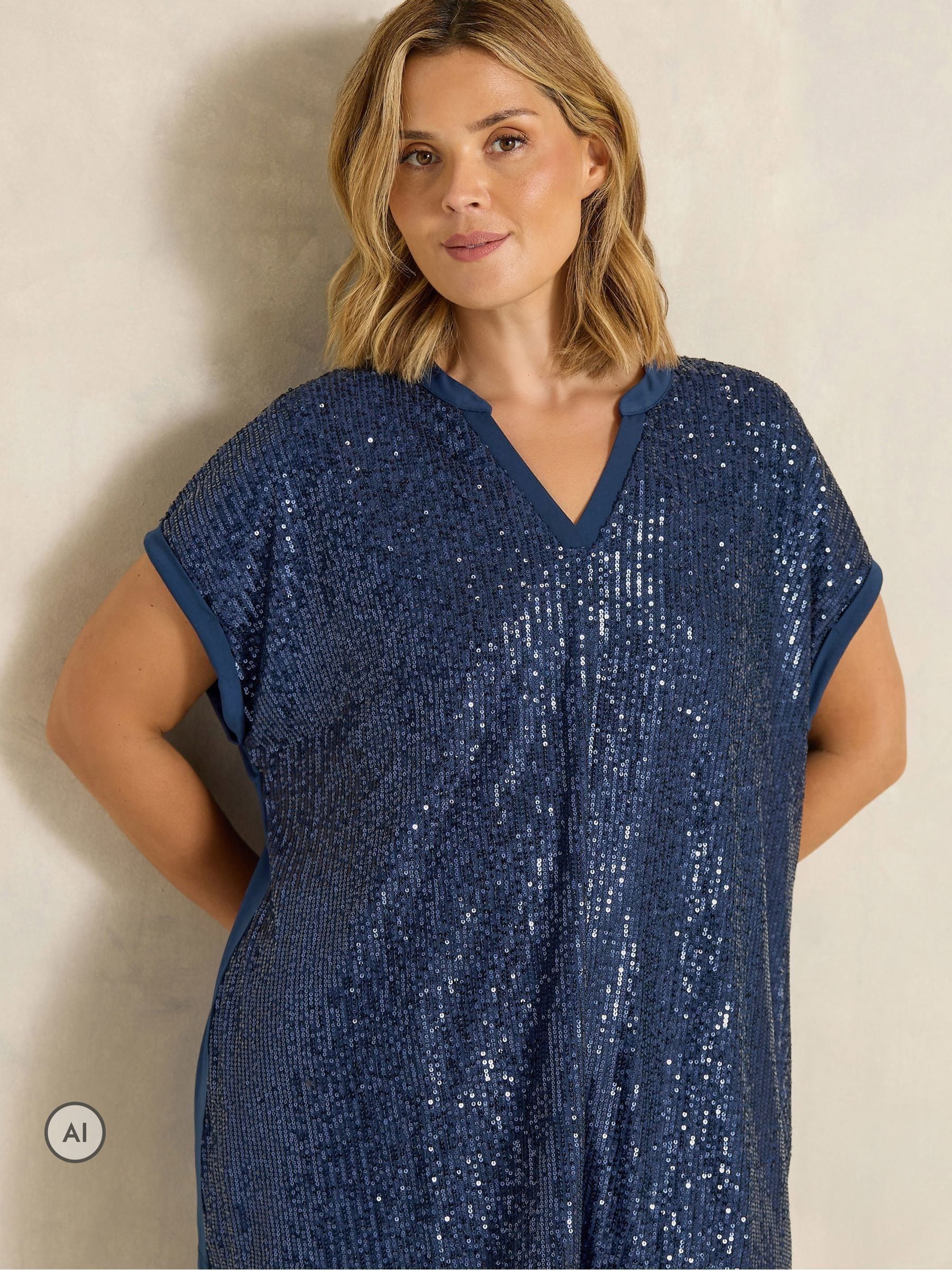 Evans Women's Blue Plus Navy Embellished Sequin Top Size 30-32 - Image 3