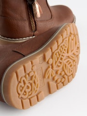 Hellbraun - Warm gefütterte Stiefel mit Quastendetail und Reißverschluss - Bild 10 von 11